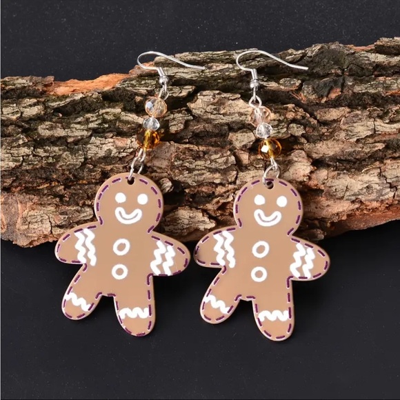 Pullover Top Soft Knit Long Sleeve with Adorable Gingerbread Man w/ Earrings - Picture 3 of 14